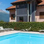 Daire Modern With Pool Bellano