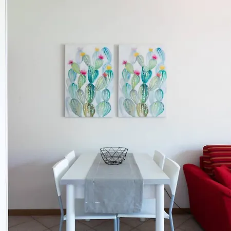 Modern With Pool Daire