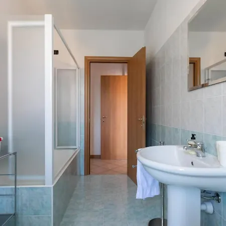 Modern With Pool Apartmán Bellano